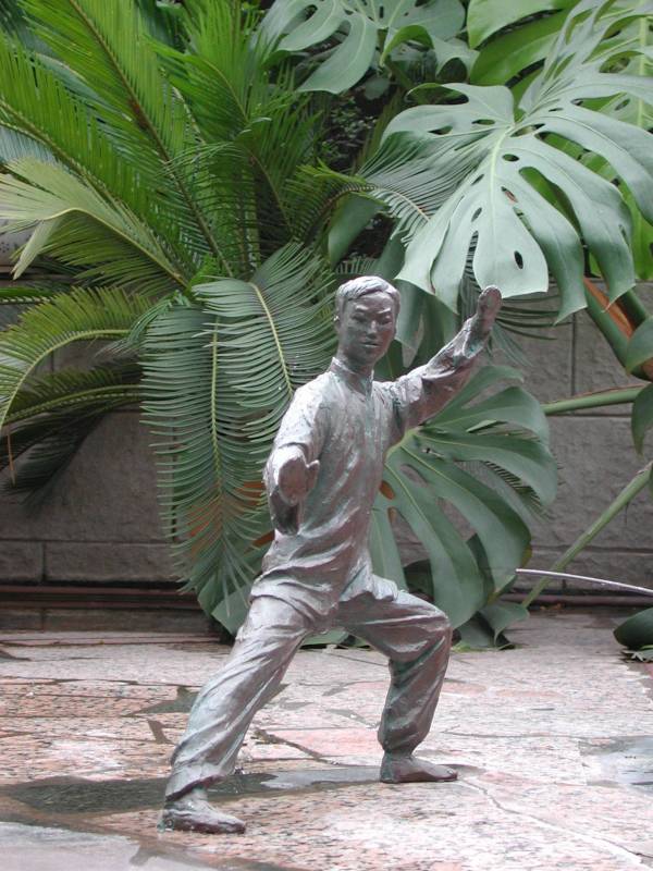 Bronze resin Chinese Tai Chi sculpture (side view)